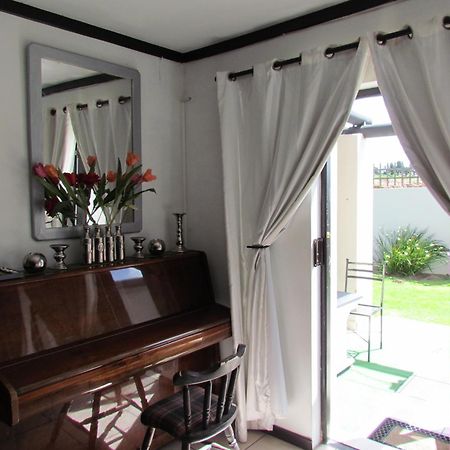 Santini Lace Self Catering Unit Plettenberg Bay Eksteriør bilde