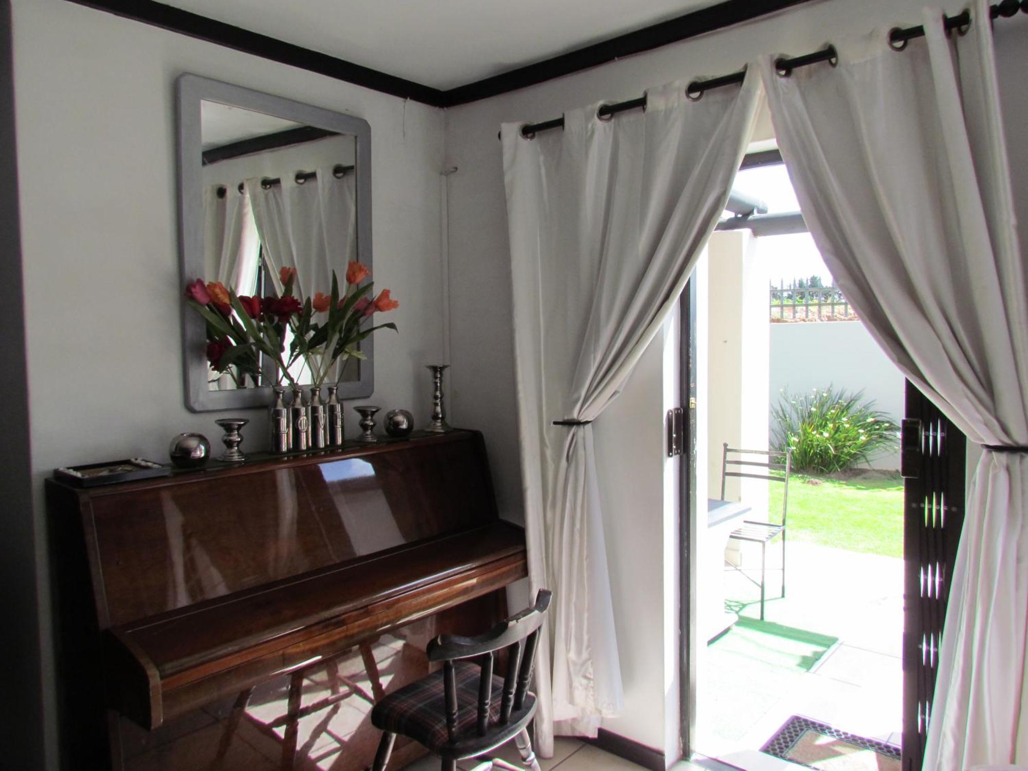 Santini Lace Self Catering Unit Plettenberg Bay Eksteriør bilde